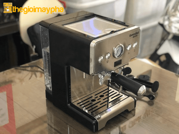 máy pha cà phê CRM3005E