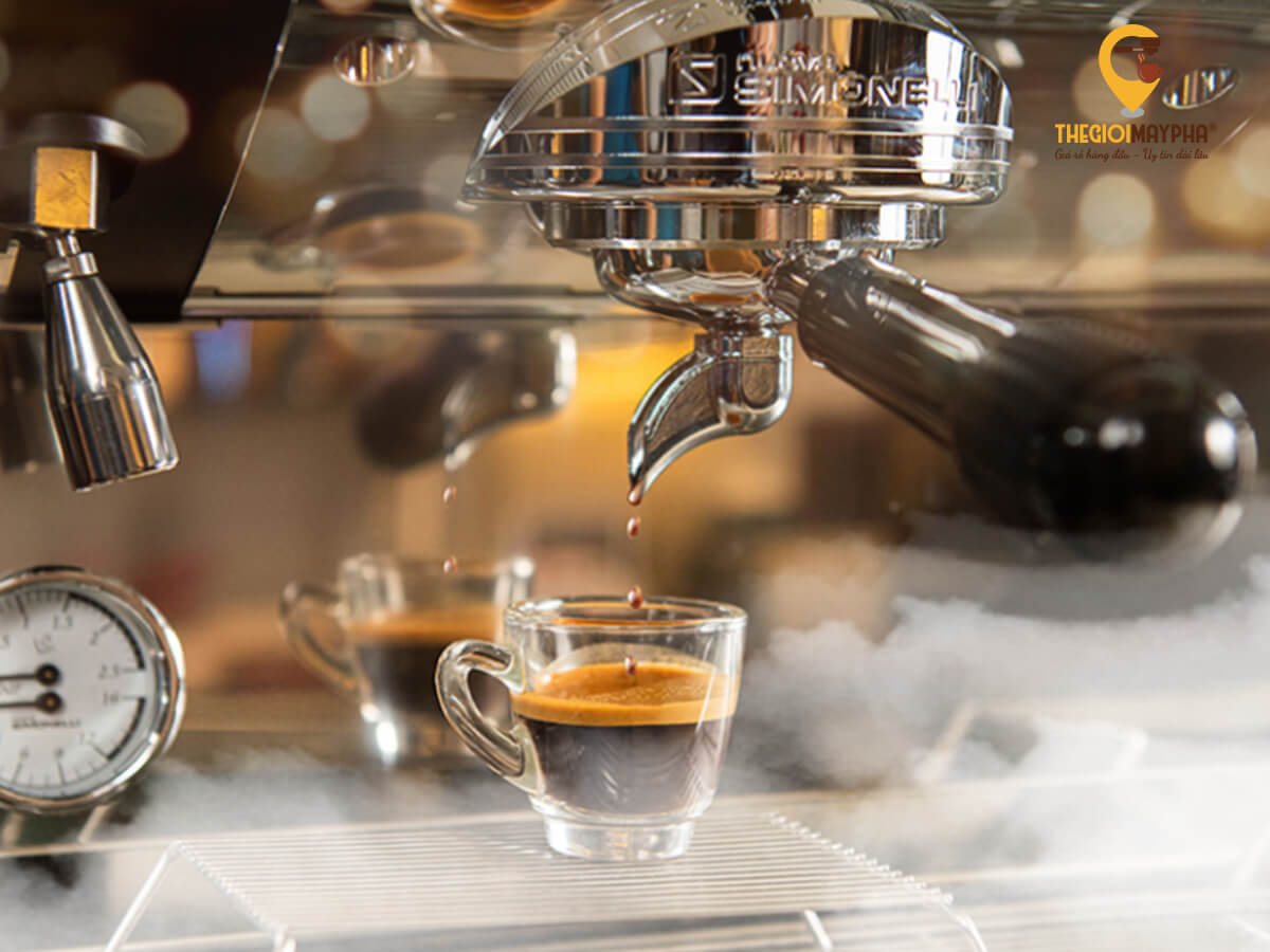 Nuova Simonelli Appia Life 2 Group pha chế ổn định với chế độ cân bằng nhiệt