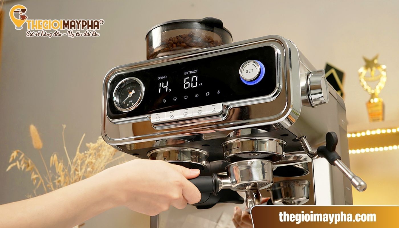 Máy pha cà phê BAA 969 - Thương hiệu tín nhiệm hàng đầu Châu Á 3 Thiết bị pha cà phê BAA 969 có màn hình LED lớn