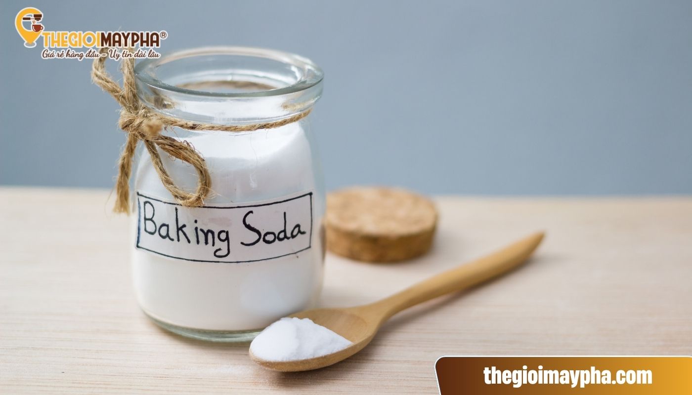 Sử dụng baking soda để tẩy cặn