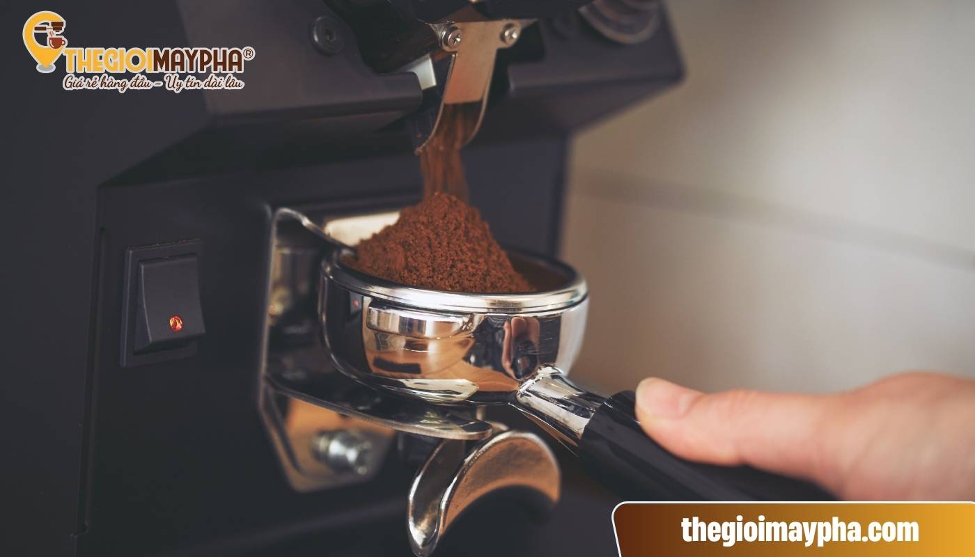 11 Lỗi thường gặp của máy xay cafe và cách khắc phục hiệu quả 3 Cách xử lý khi máy xay không điều chỉnh được độ mịn khi xay