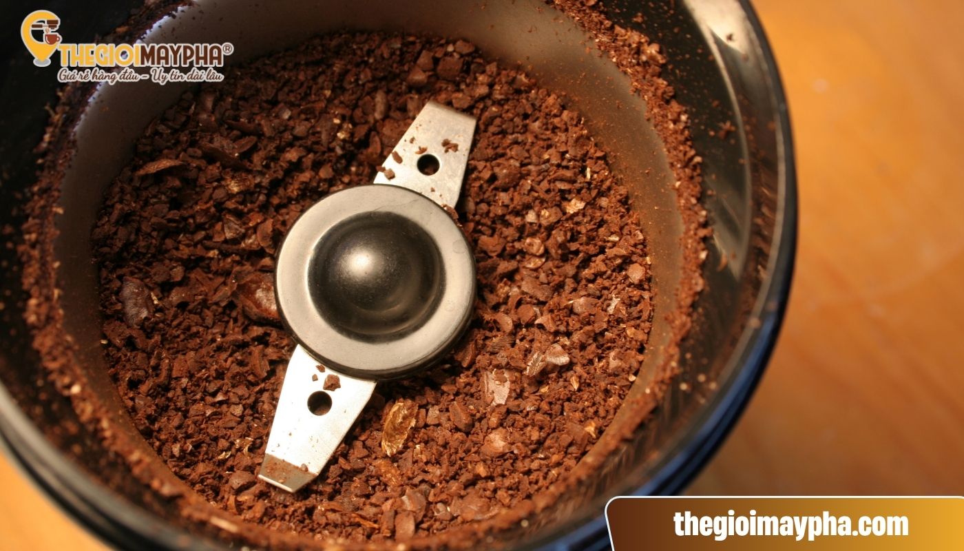 Chia nhỏ cafe giúp hạn chế máy xay cà phê bị kẹt