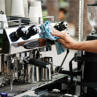 Vệ sinh máy pha cà phê đúng cách để máy bền, cà phê luôn ngon