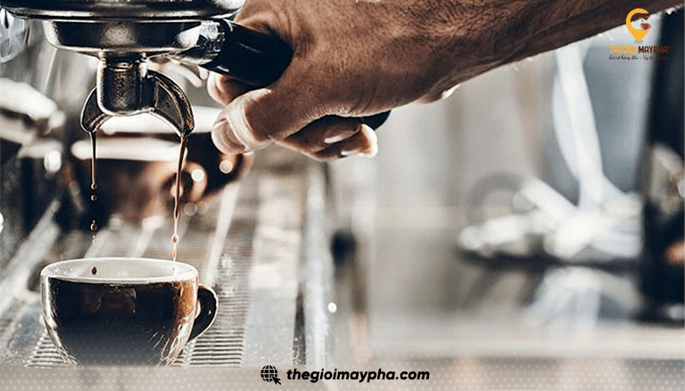 Cách vệ sinh máy pha cà phê đúng chuẩn để tăng độ bền máy 1 Cách vệ sinh máy pha cà phê đúng chuẩn để tăng độ bền máy